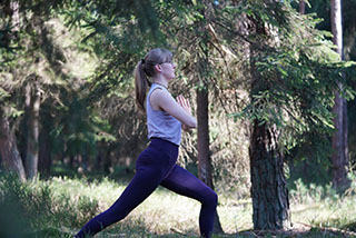  Intuitives Yoga über den Dächern von Bad Driburg - Nacken